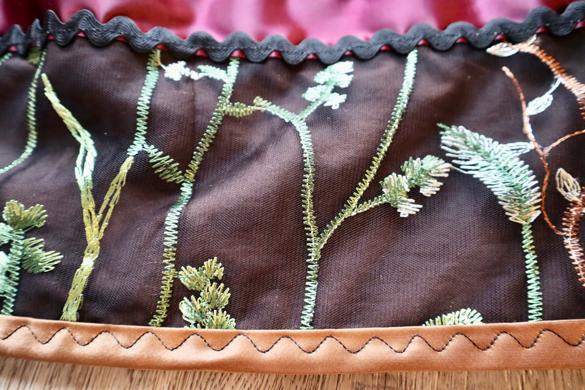 Couture Embroidered Stacked Stars & Bears Ribbon Skirt Pockets Women’s Black Lace Gold Ombre OOAK Indigenous HandMade *up to 50 inches* (enter desired sizes waist size “inches” or Dress/Pants size in order notes)